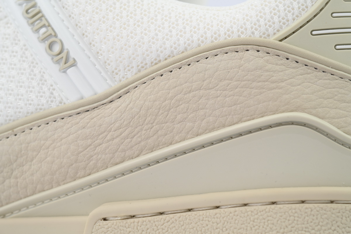 Louis Vuitton Sneakers LV Trainer Beige