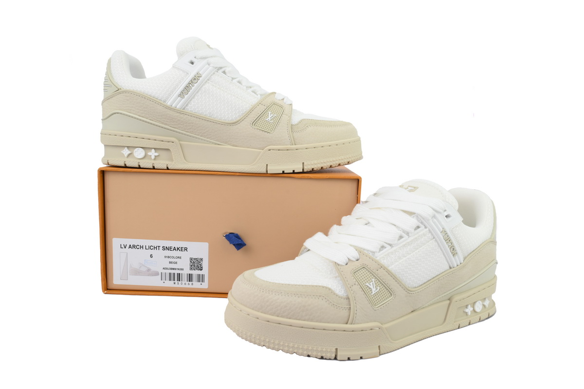 Louis Vuitton Sneakers LV Trainer Beige