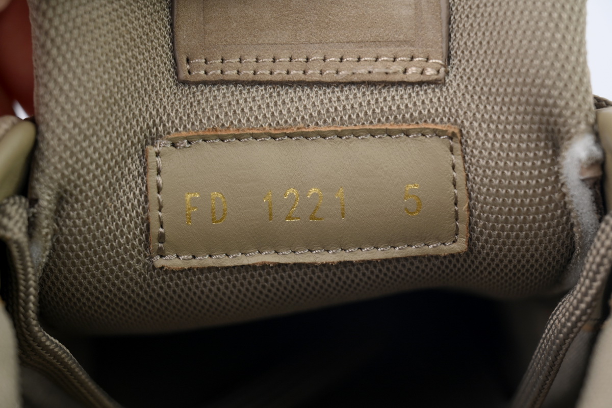 Louis Vuitton Trainer Brown Small Embossing