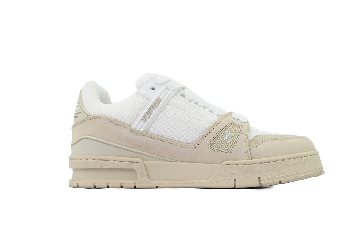 Louis Vuitton Sneakers LV Trainer Beige