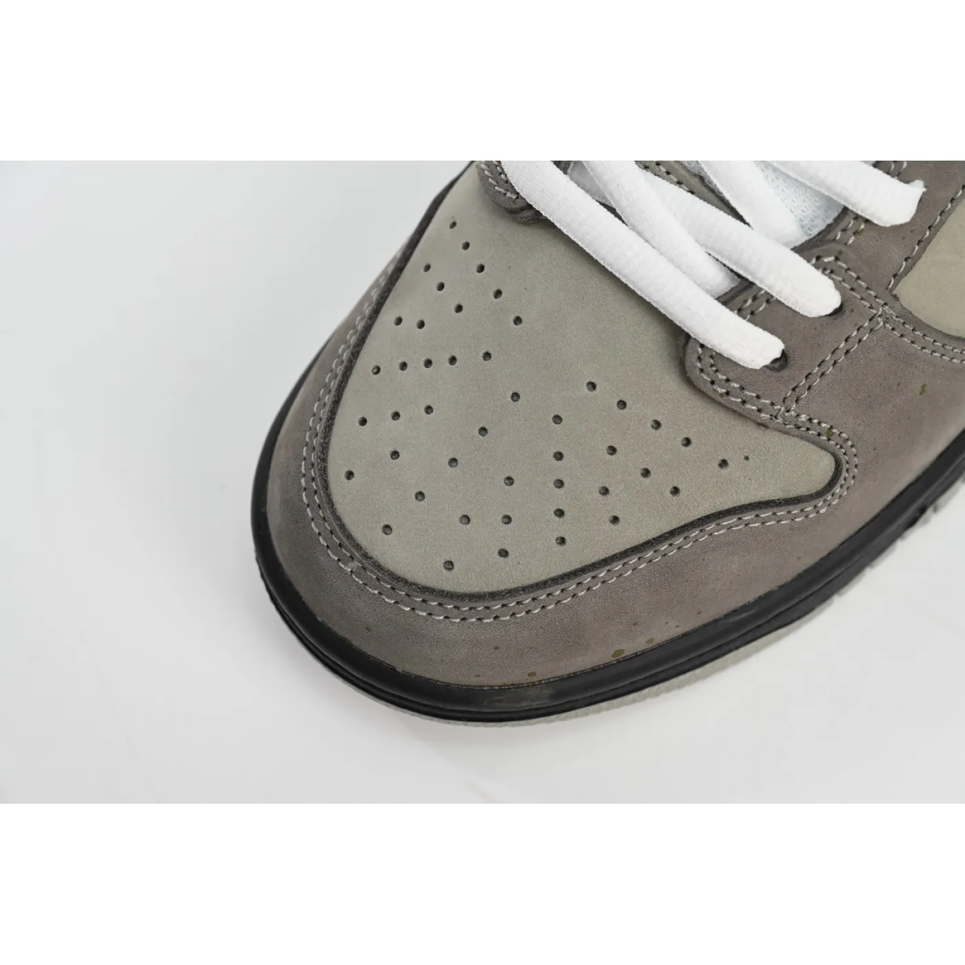Concepts x Nike SB Dunk Low Grey Lobster BV1310-105