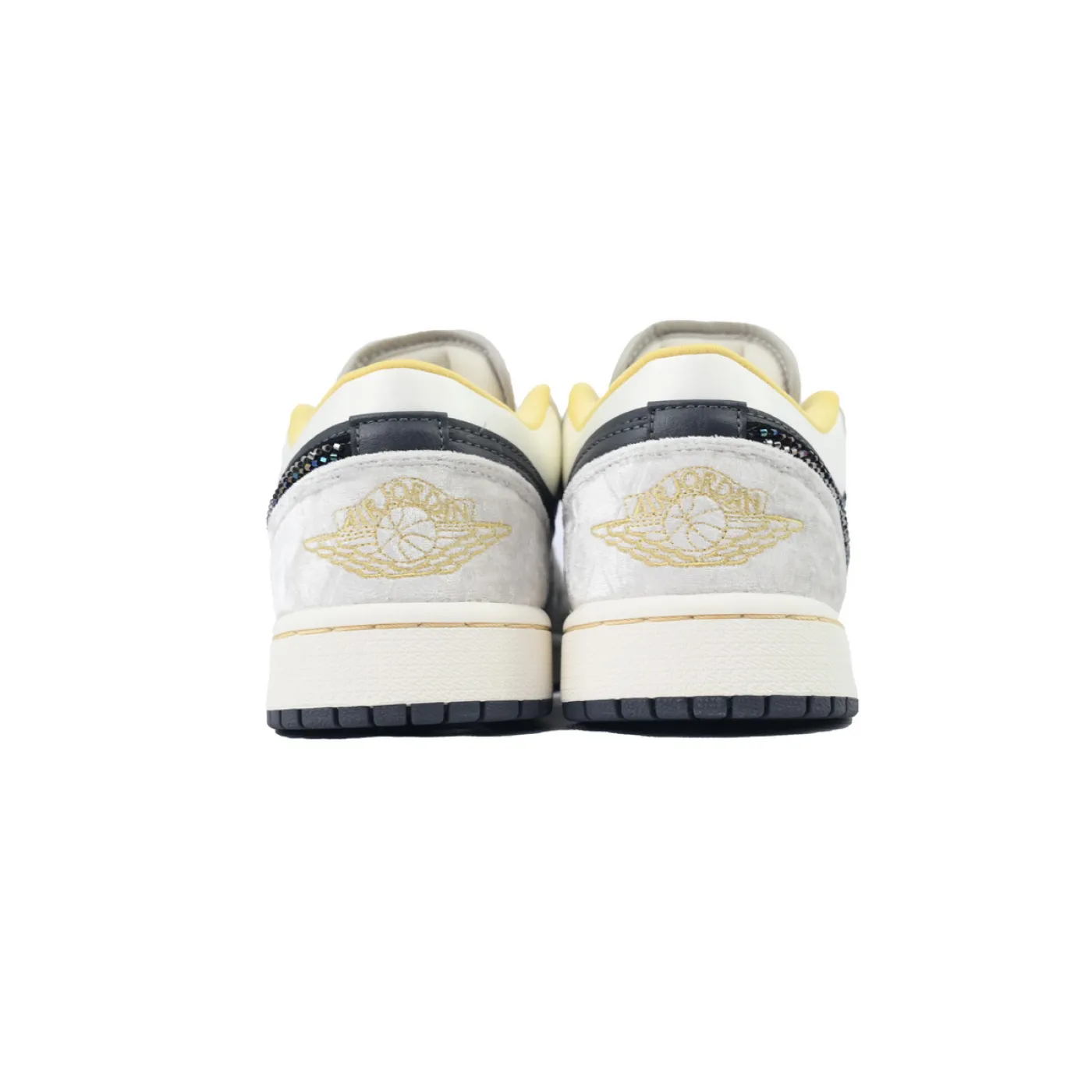 Air Jordan 1 Low SE Beaded Swoosh DV1762-001