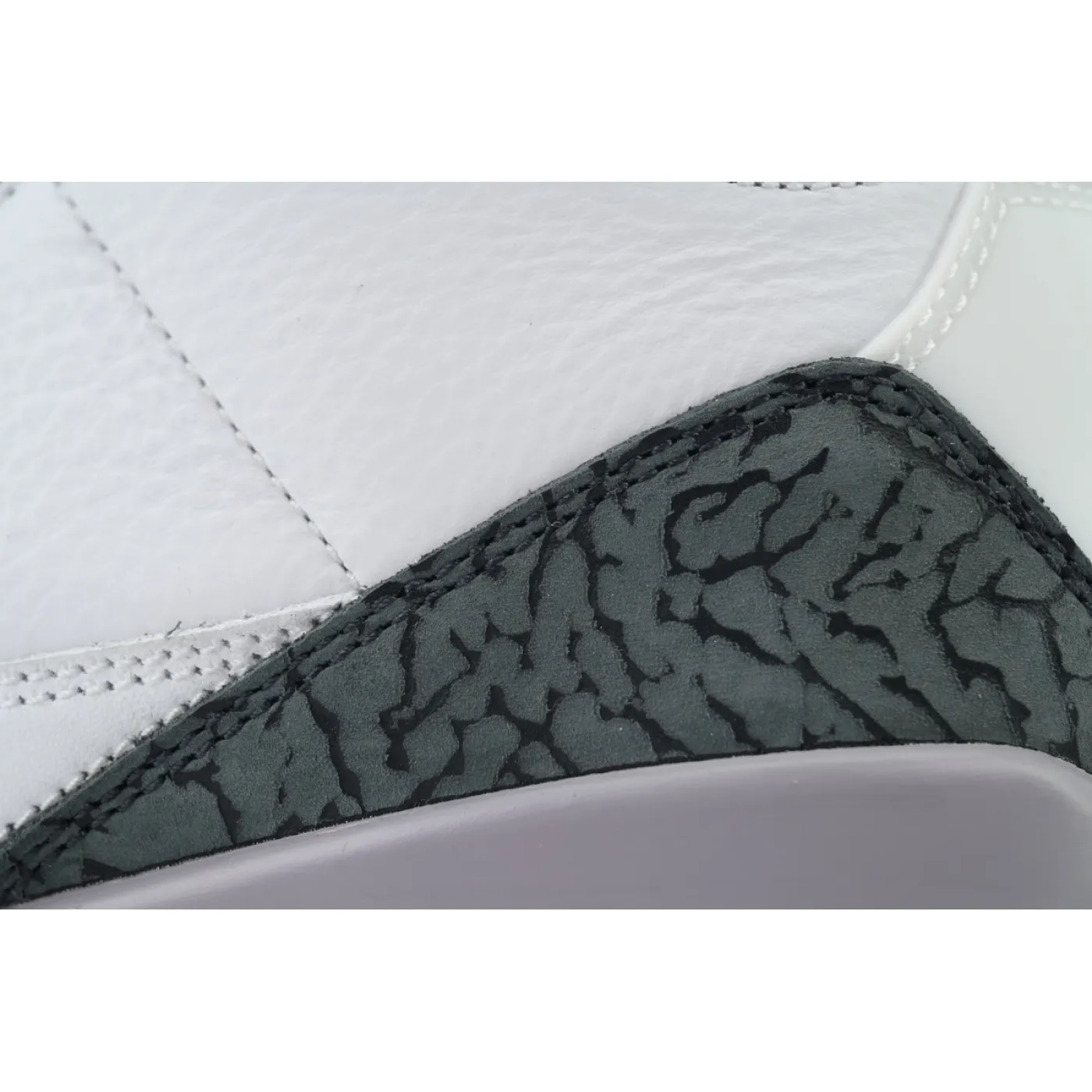 Air Jordan 3 Retro Cement Grey CT8532-106