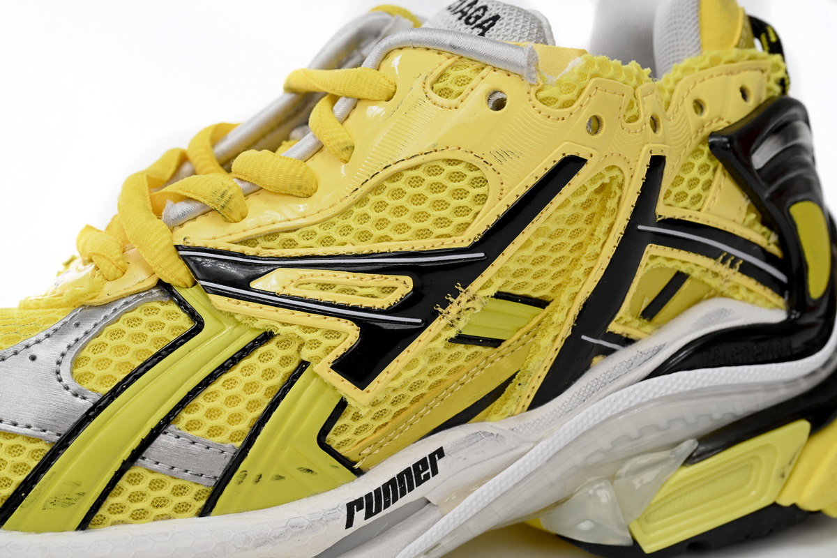 Balenciaga Runner Sneaker Black Yellow 677402 W2RD3 0510