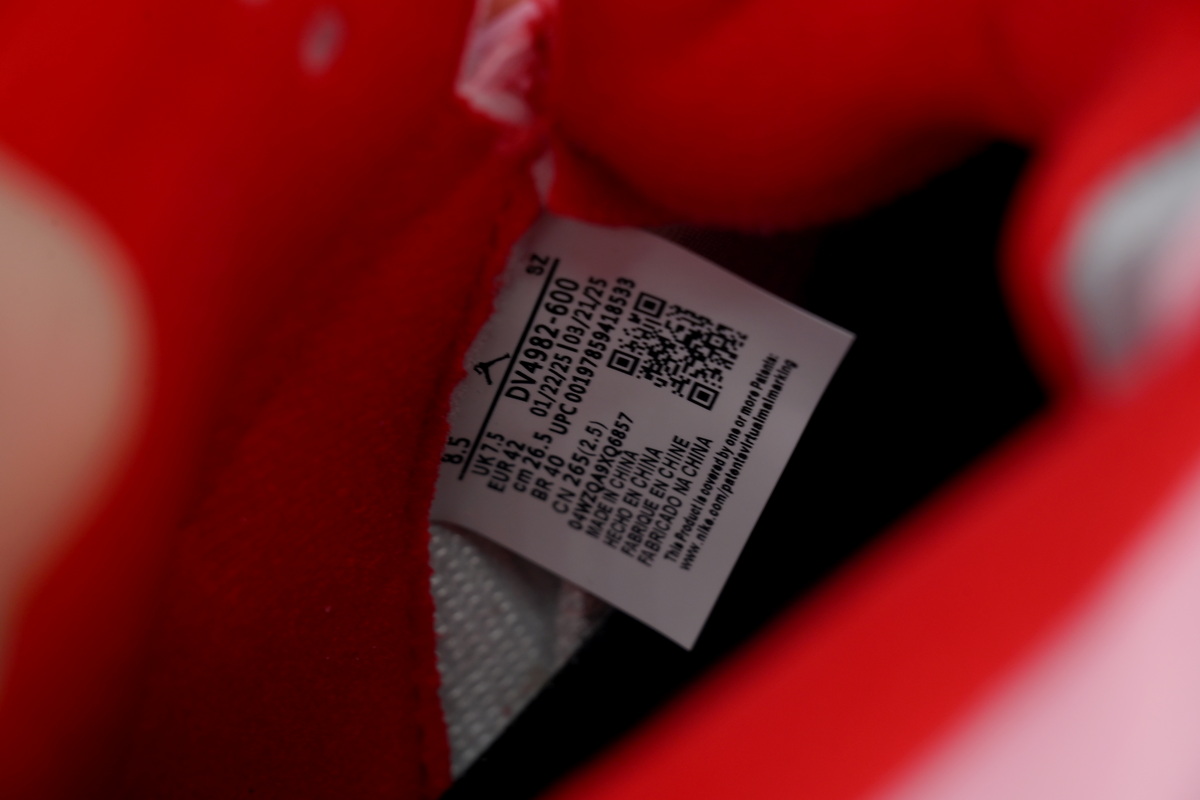 Awake NY x Air Jordan 5 Retro Arctic Pink DV4982-600