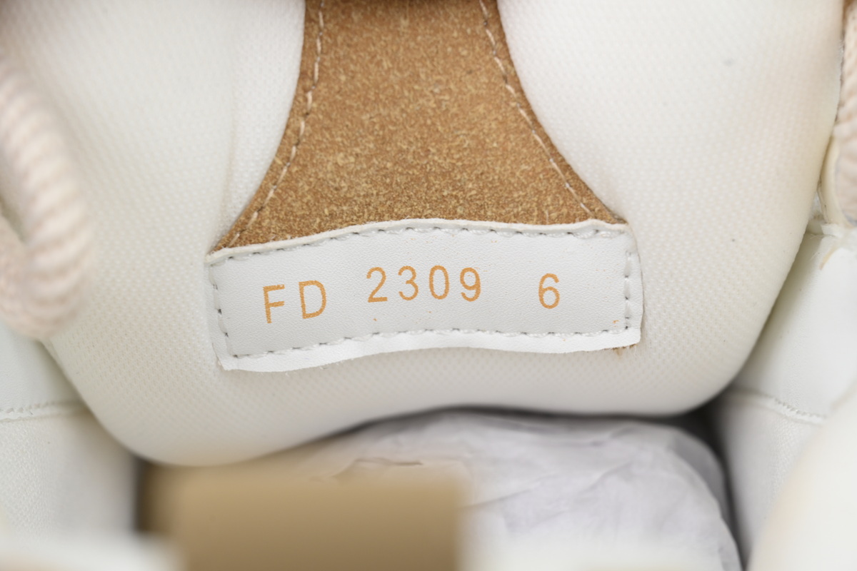 Louis Vuitton Skate LV Horse Hair Apricot Diamond