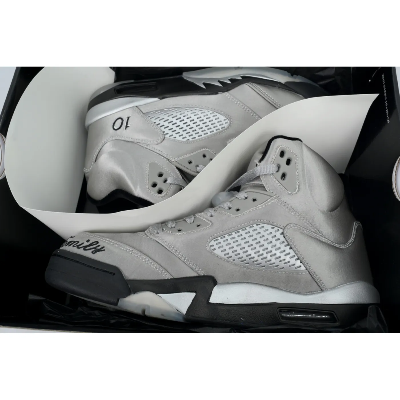 Air Jordan 5 Retro Wings IO2038-001