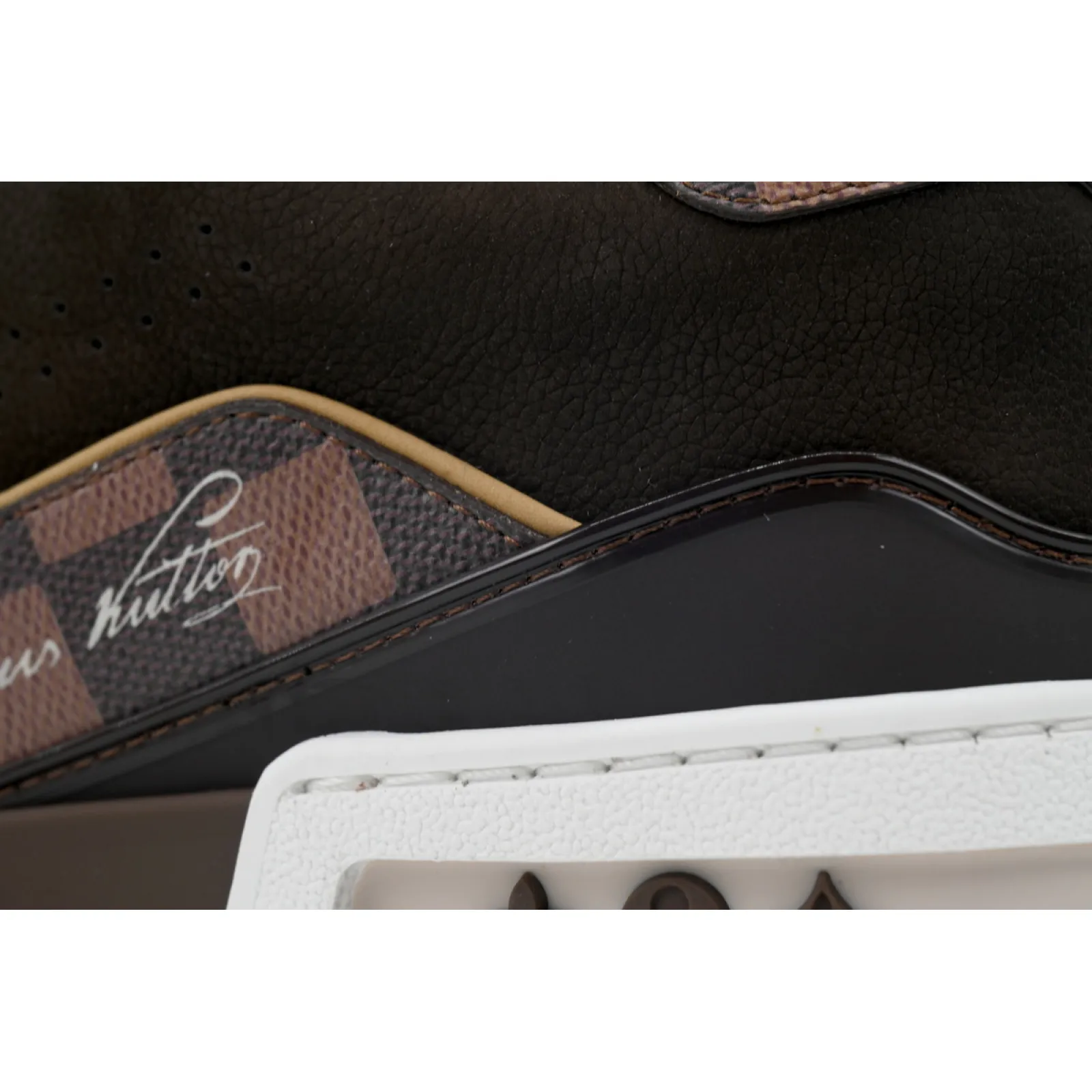 Louis Vuitton Trainer LV × NIGO Co Branded Coffee