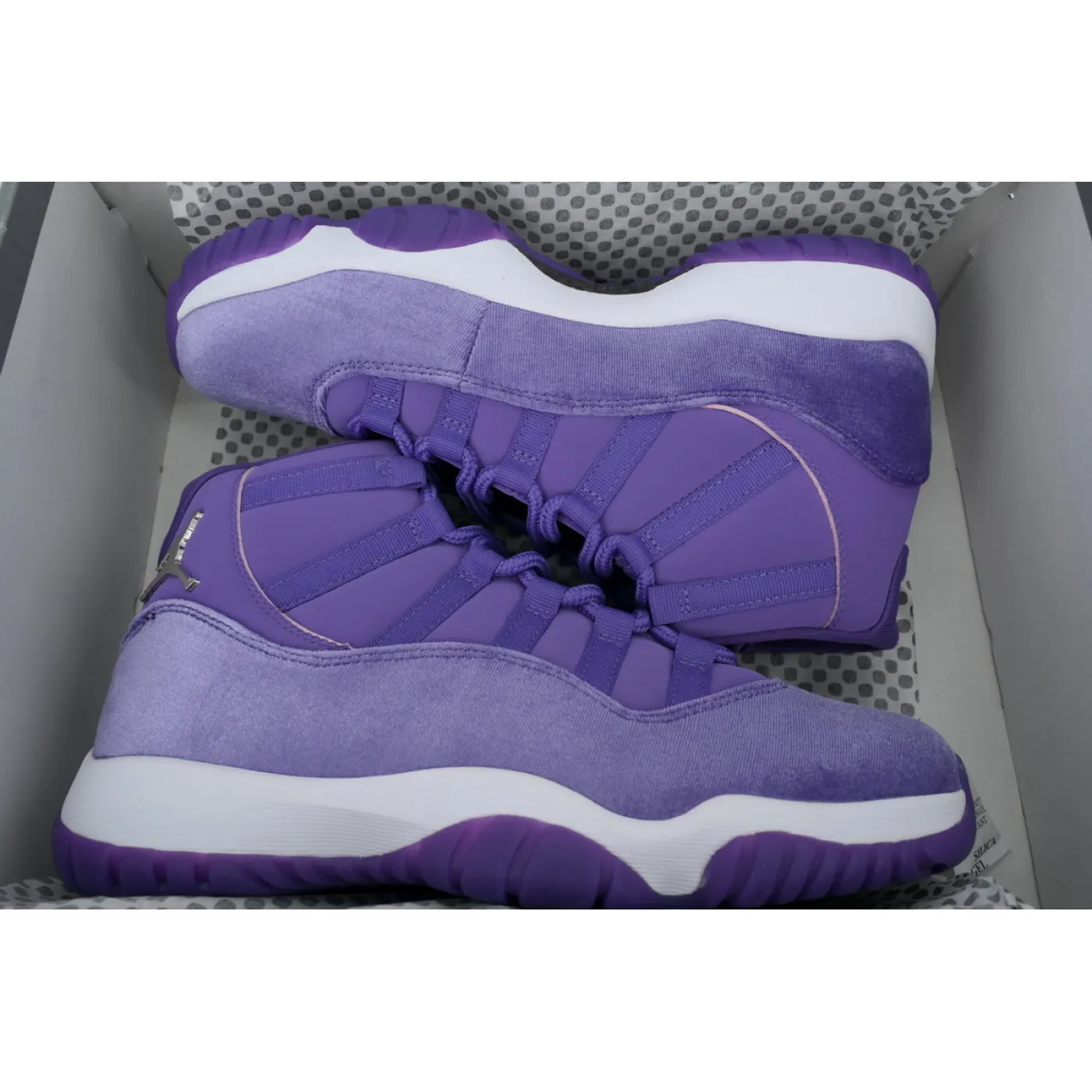 Air Jordan 11 Retro Purple Rain CT8012-555