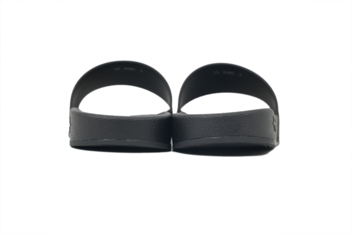 LOUIS VUITTON Waterfront Brown