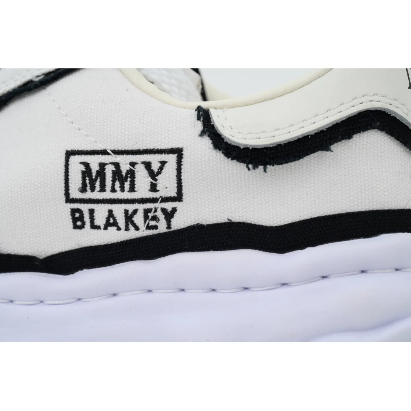 Mihara Yasuhiro Canvas White NO.705