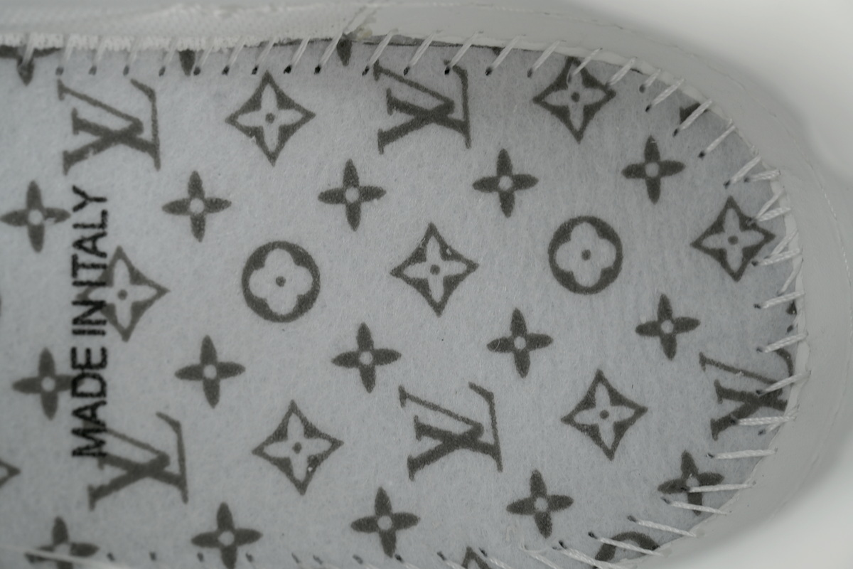 Louis Vuitton Trainer White Green Rivets