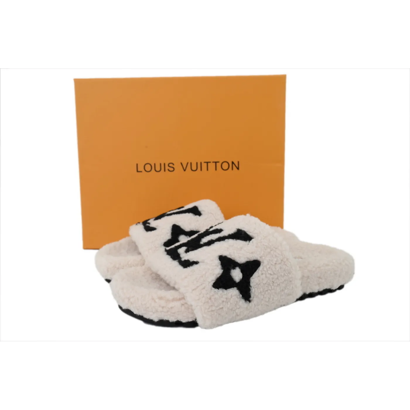 Louis Vuitton Bom Dia Shearling Flate Slippers Beige