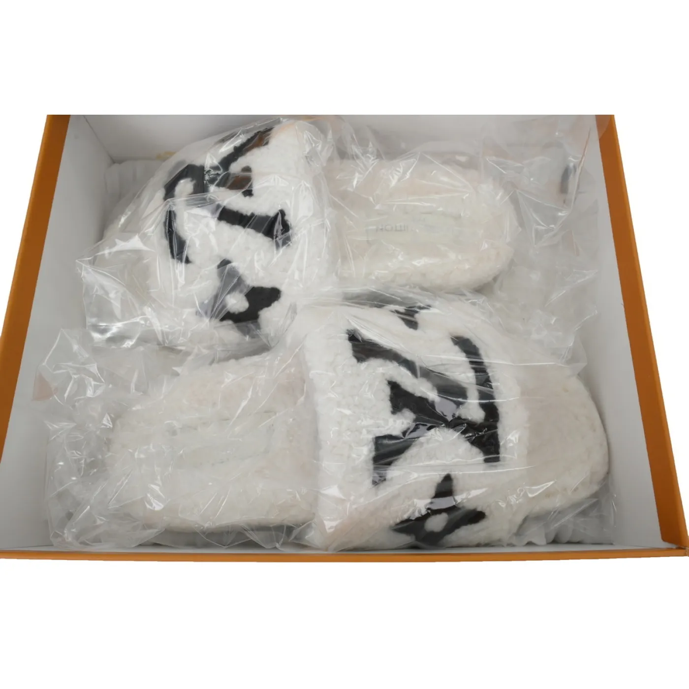 Louis Vuitton Bom Dia Shearling Flate Slippers White