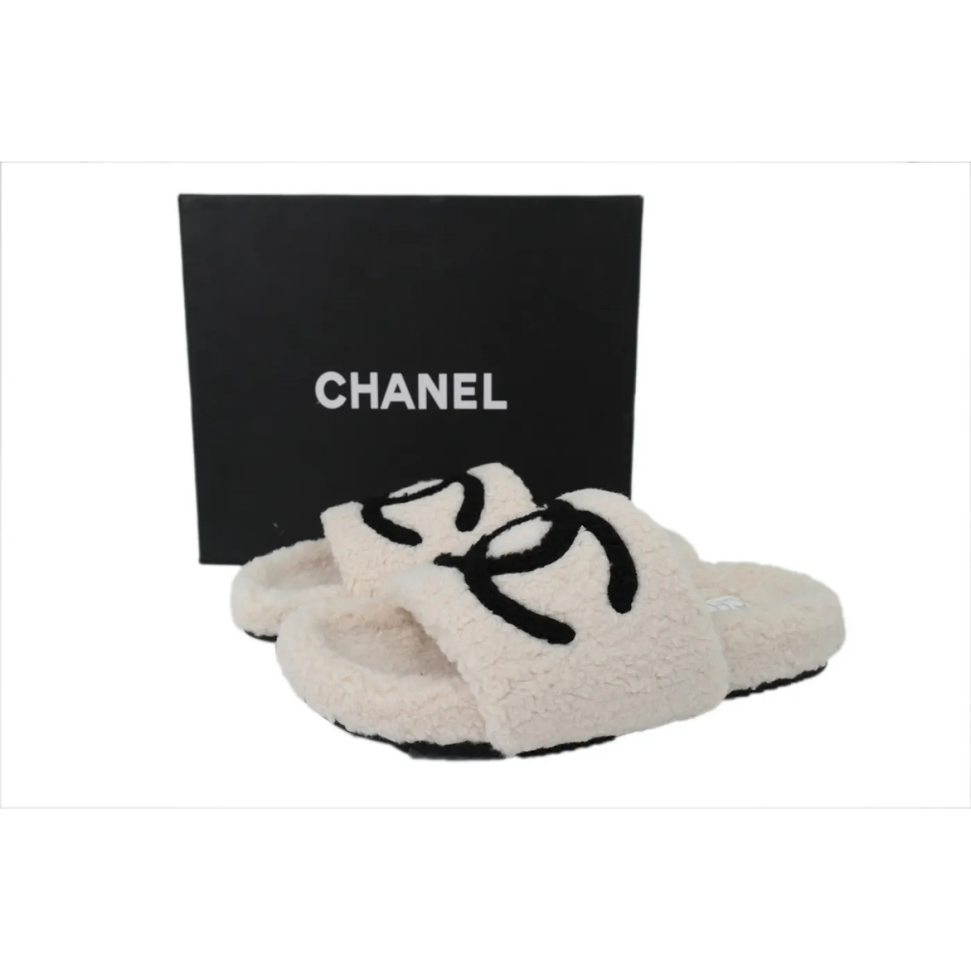 Chanel Wool Slippers White