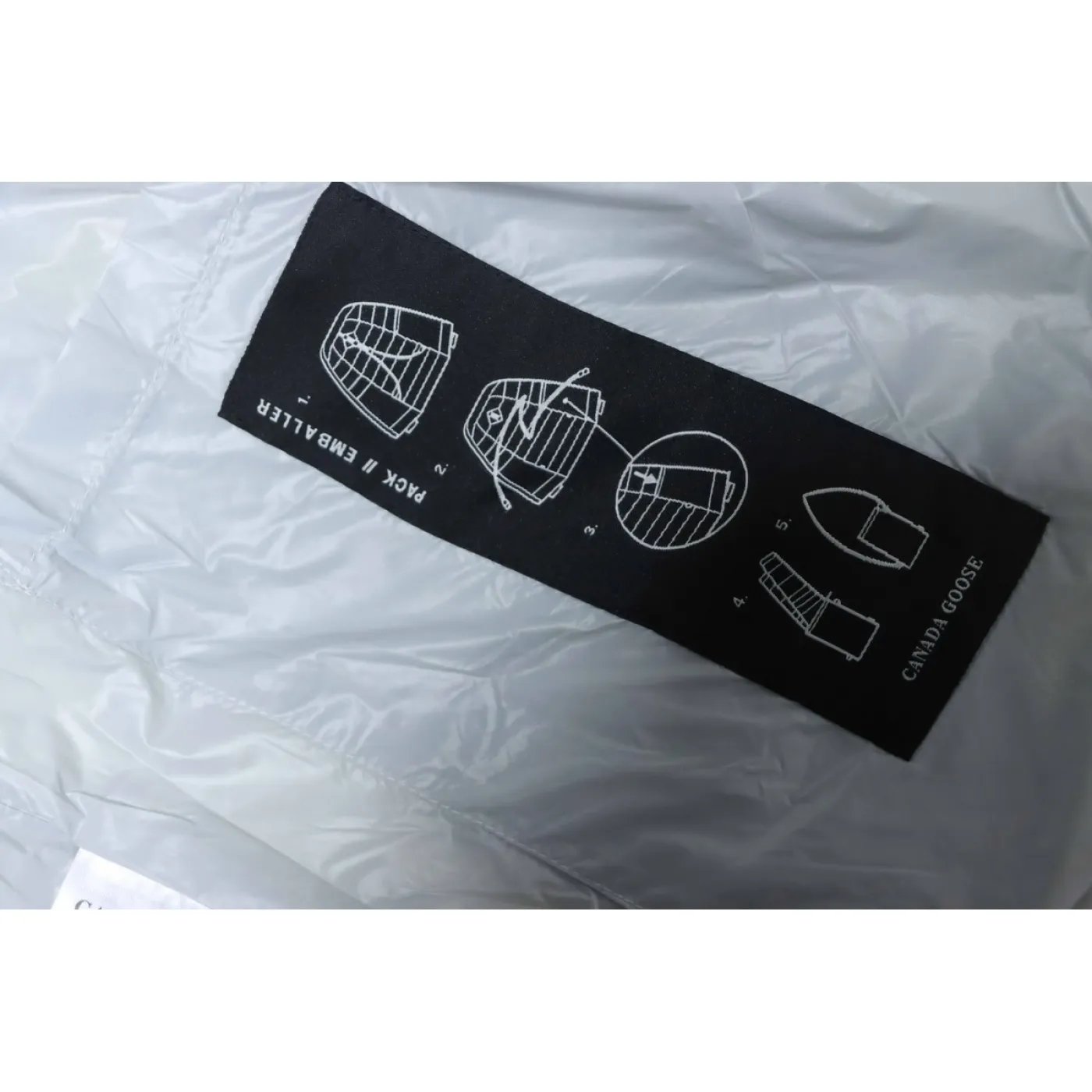 Canada Goose Crofton Slim-Fit Recycled Nylon-Ripstop Hooded Down Jacket White