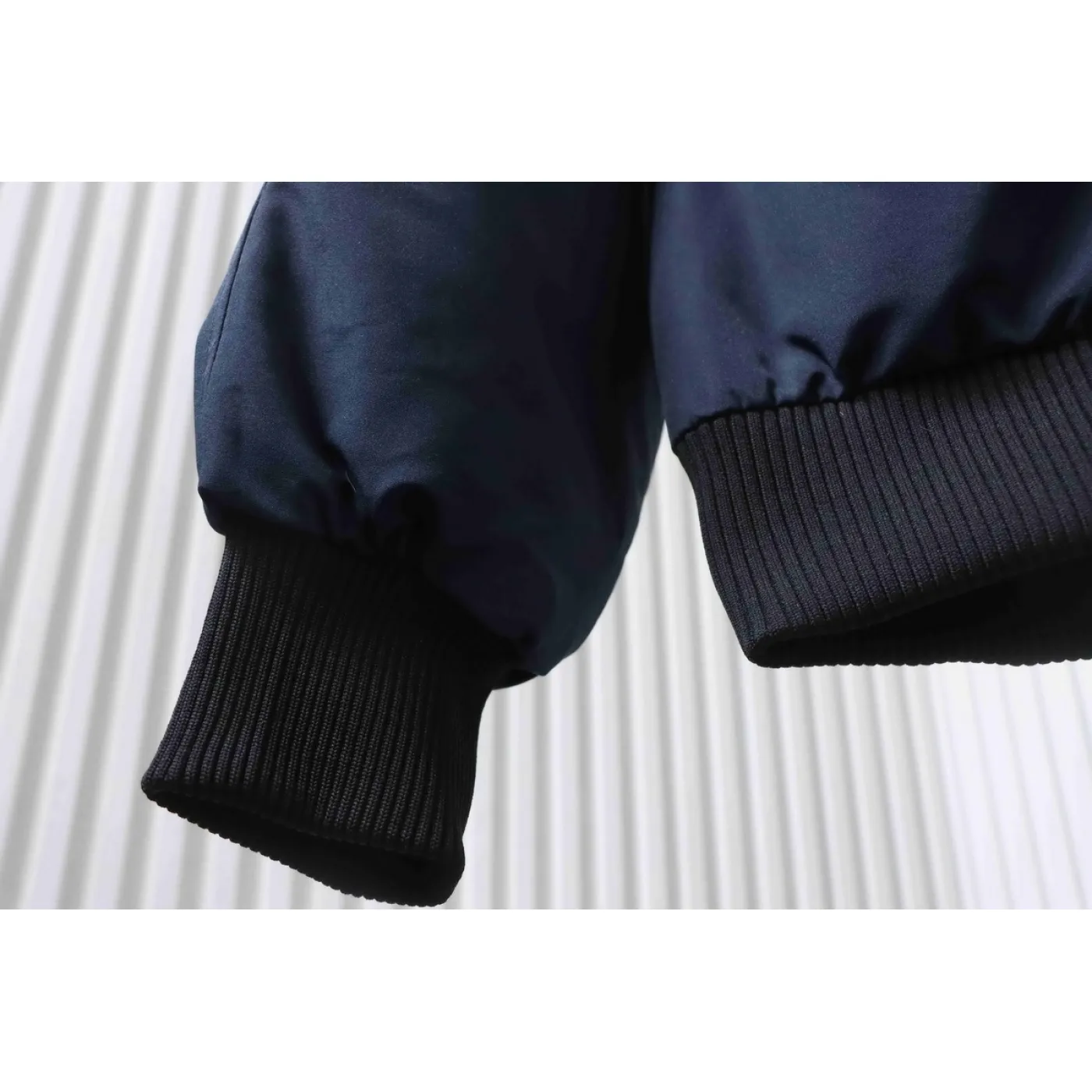 Canada Goose Chilliwack Bomber Jacket Short Down Jacket PBI Dark Blue