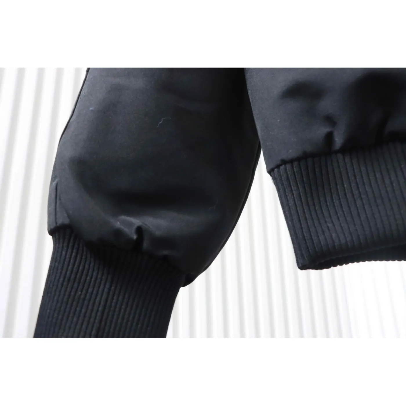 Canada Goose Chilliwack Bomber Jacket Short Down Jacket PBI Black