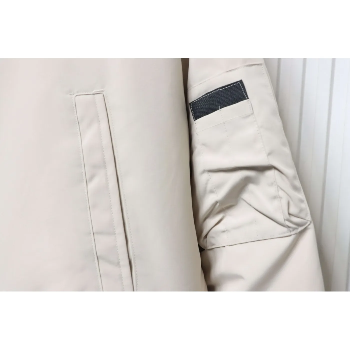 Canada Goose Chilliwack Bomber Jacket Short Down Jacket PBI White