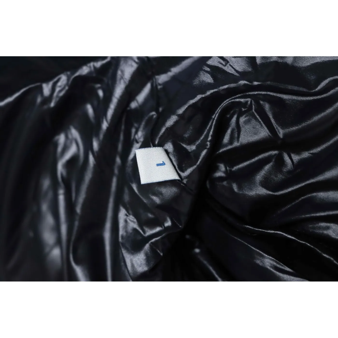 Moncler Black-Gray Madeira Hooded Short Down Jacket