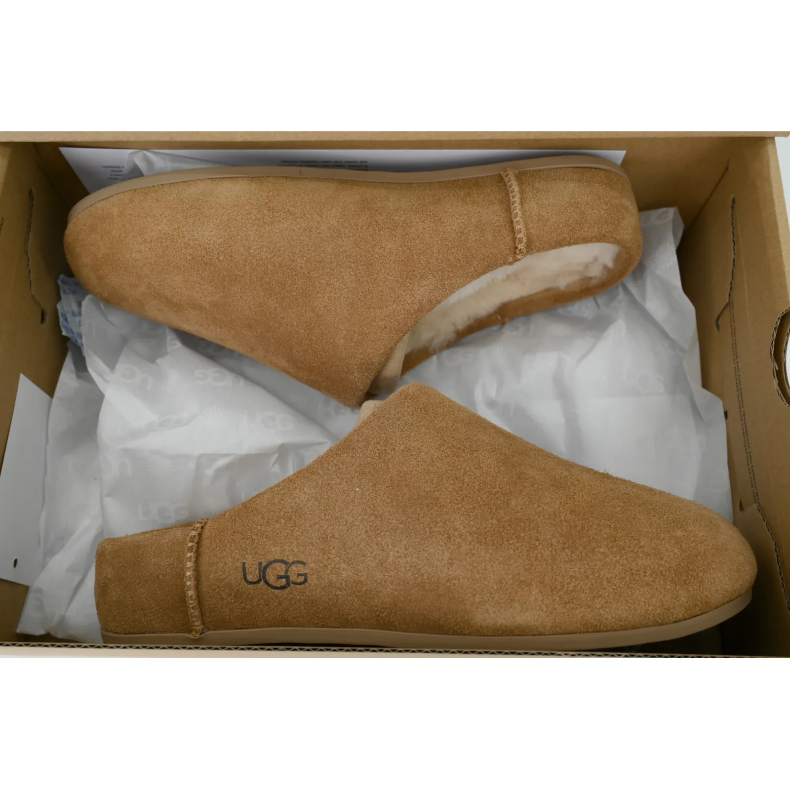 UGG Elea Slip-On (Women's) Maroon