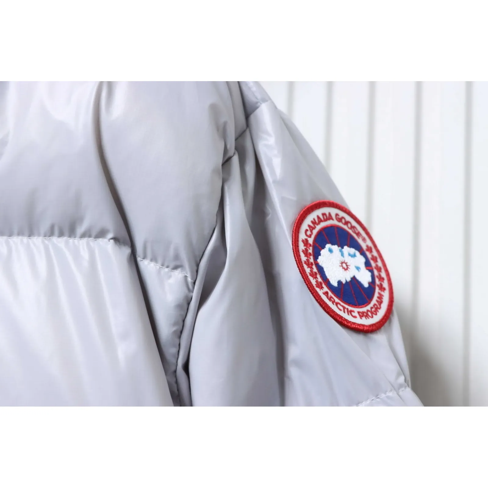 Canada goose Short Large Plaid Puff Down Jacket