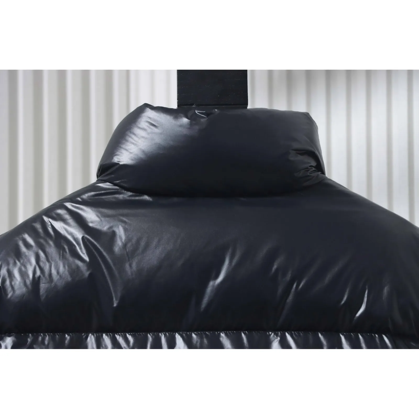 Canada goose Short Large Plaid Puff Down Jacket Black