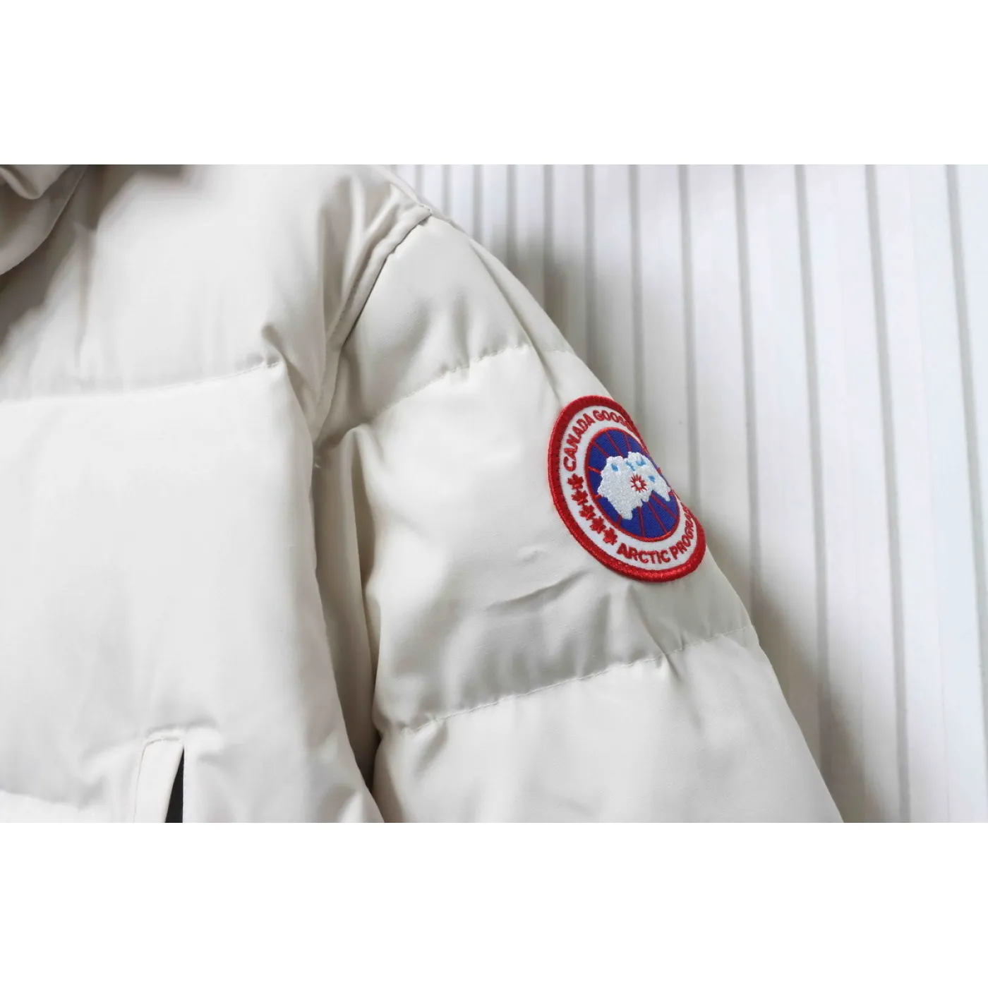 Canada Goose Wyndham Parka Classic Disc White
