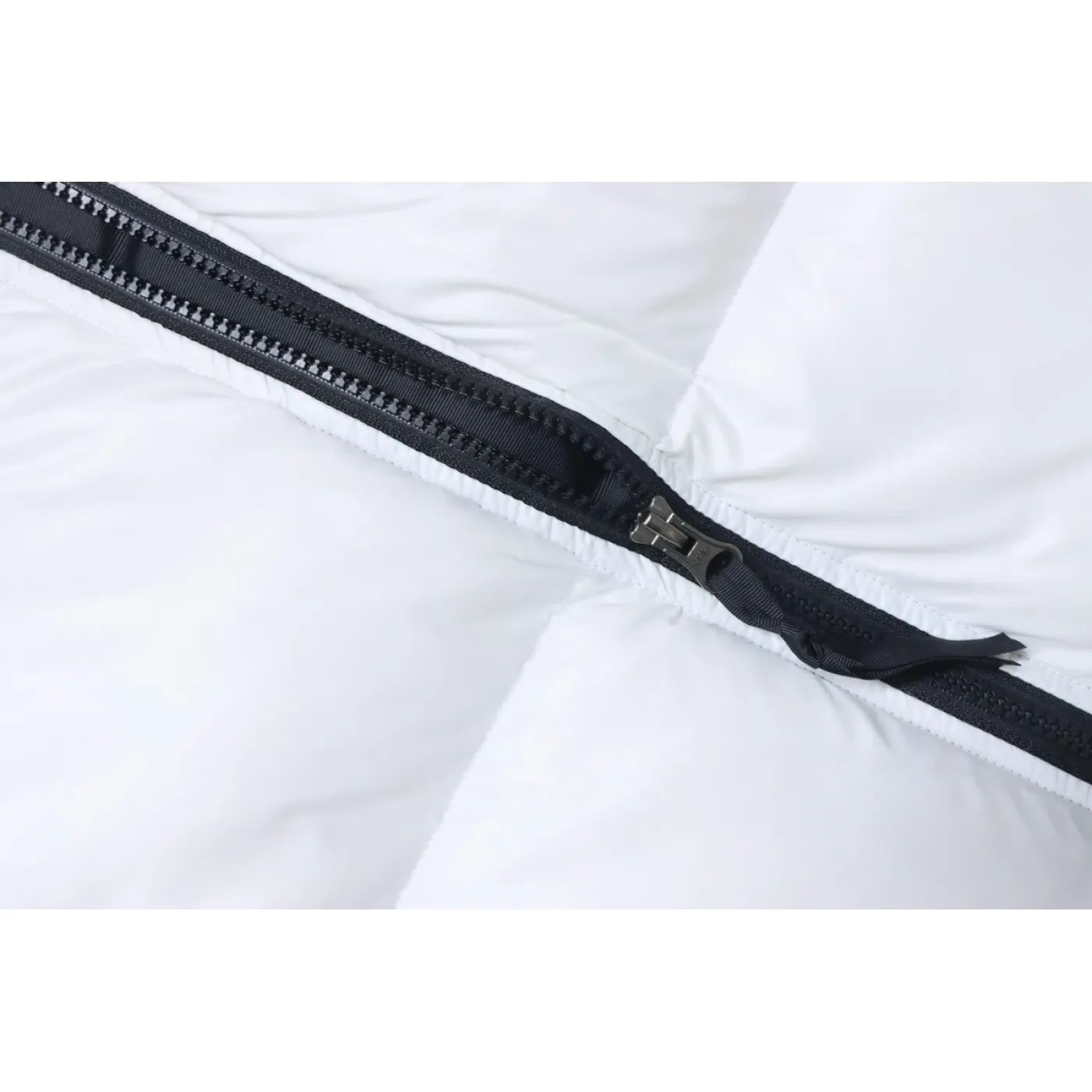 The North Face Nuptse 700 Short Jacket White Black