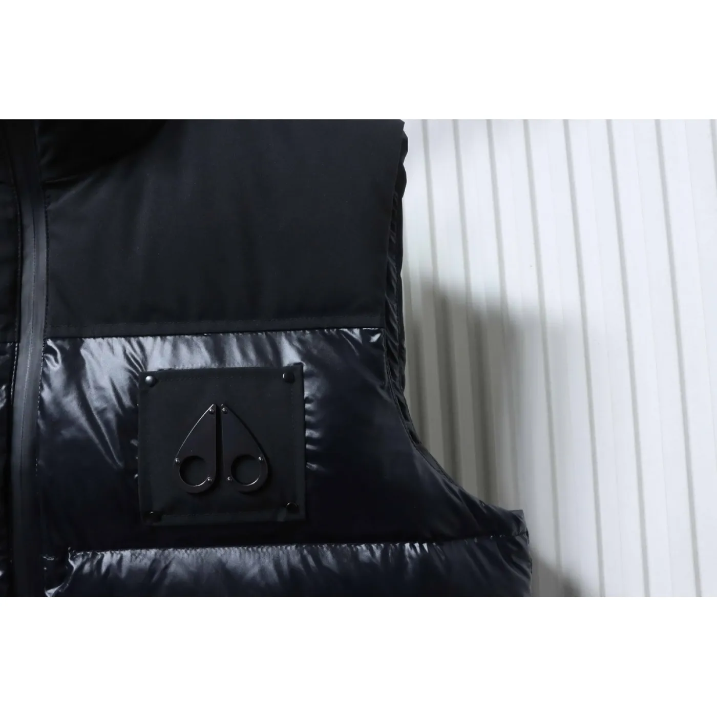 Moose Knuckles Glossy Down Vest Sleeveless Jacket Black