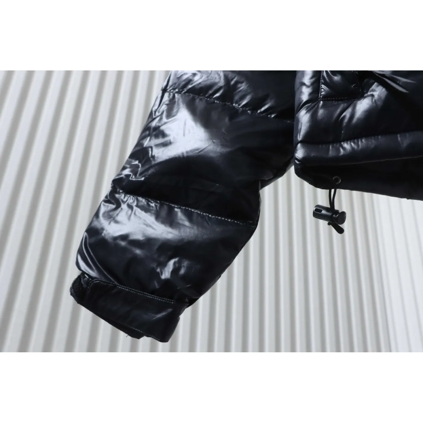 The North Face Nuptse 700 Short Jacket Black