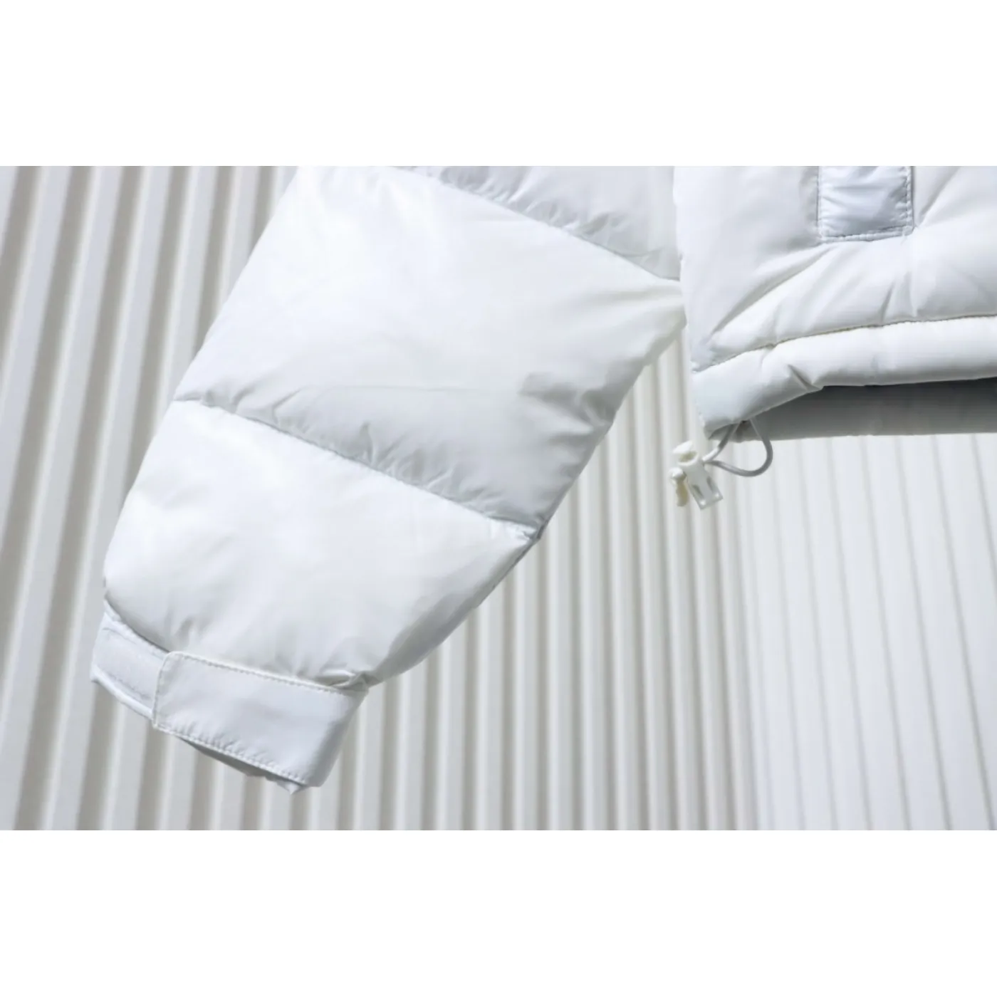 The North Face Nuptse 700 Short Jacket White Black