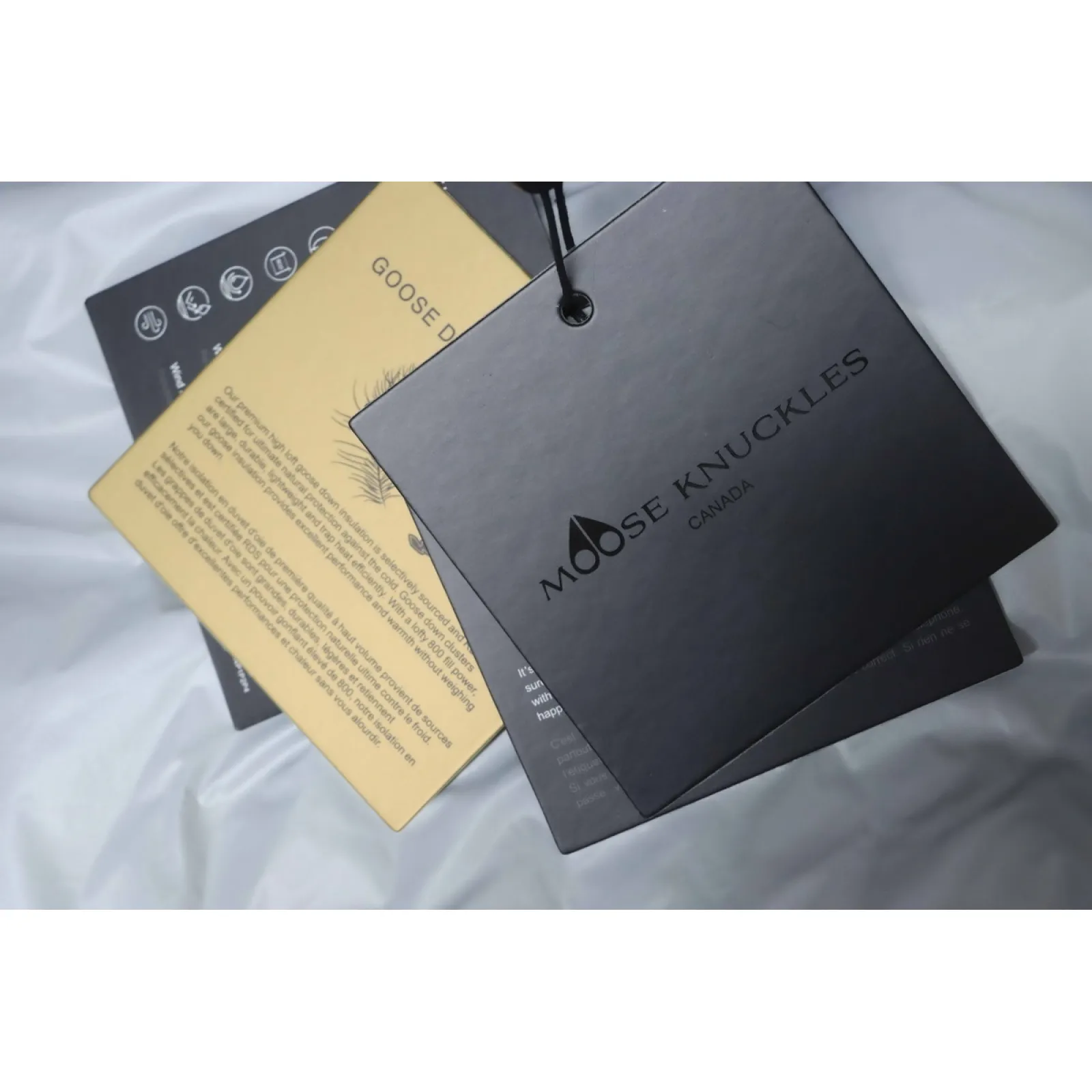 Moose Knuckles Glossy Down Vest Sleeveless Jacket White