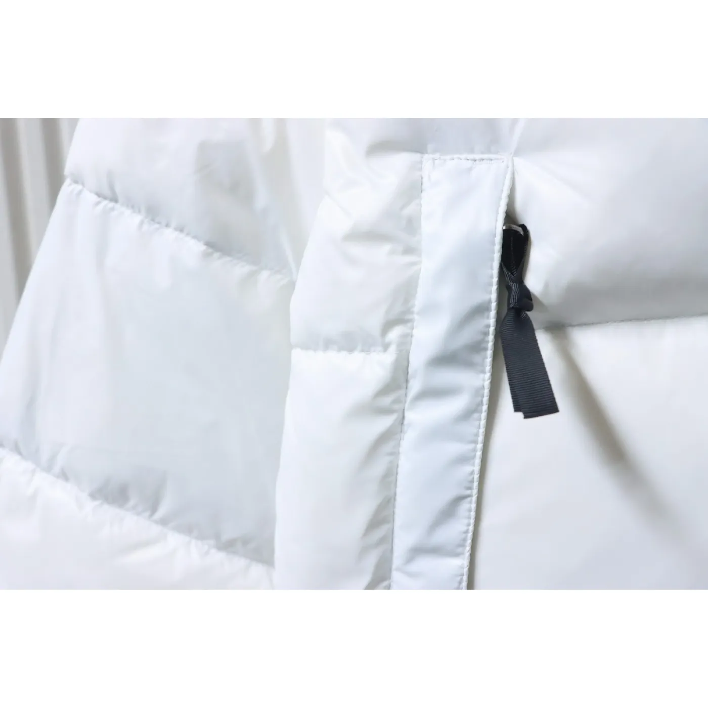 The North Face Nuptse 700 Short Jacket White Black