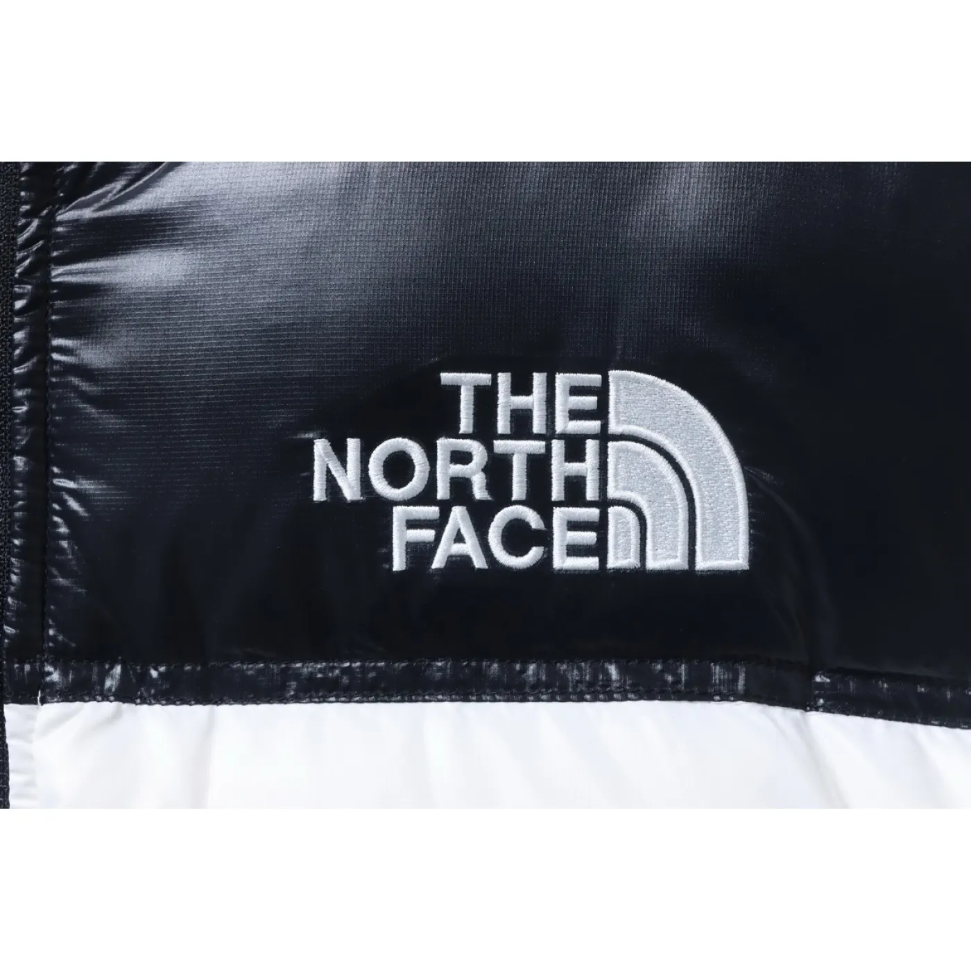 The North Face Nuptse 700 Short Jacket White Black