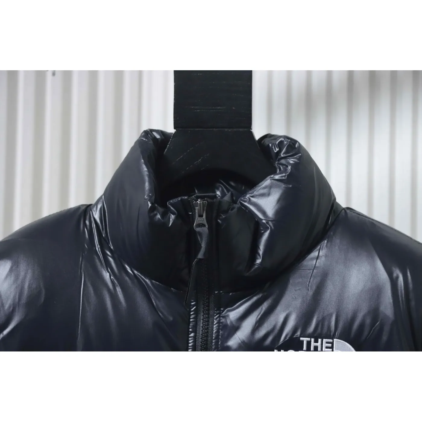 The North Face Nuptse 700 Short Jacket Black