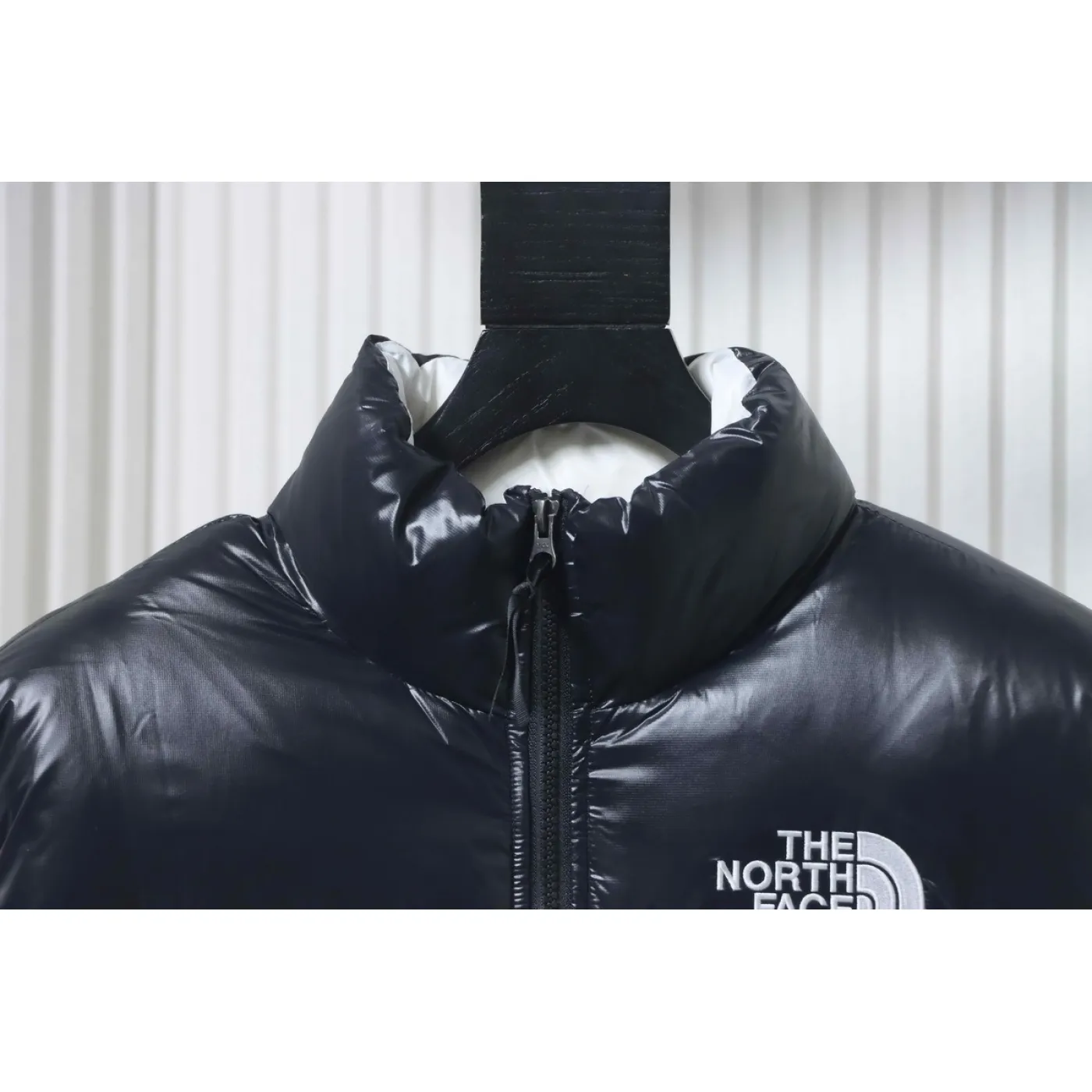 The North Face Nuptse 700 Short Jacket White Black