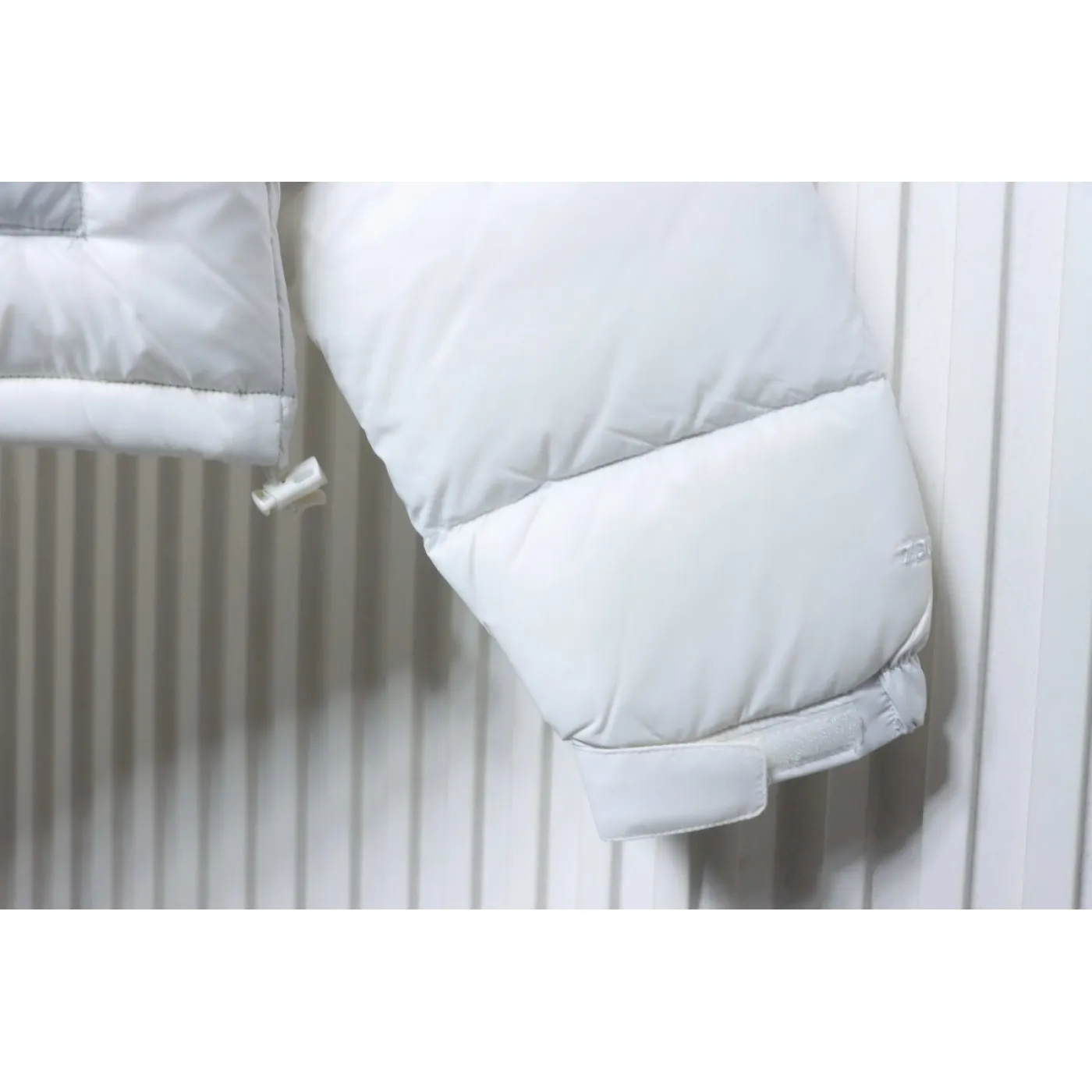 The North Face Nuptse 700 Short Jacket White Black