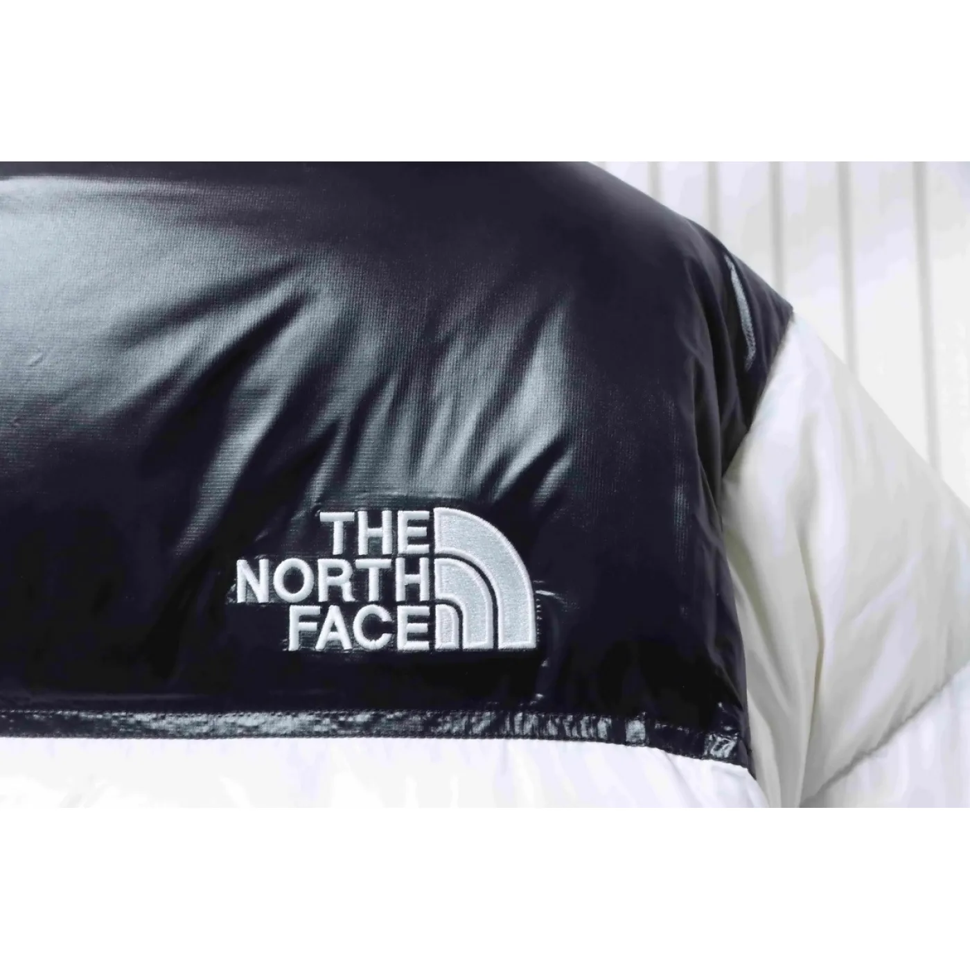 The North Face Nuptse 700 Short Jacket White Black