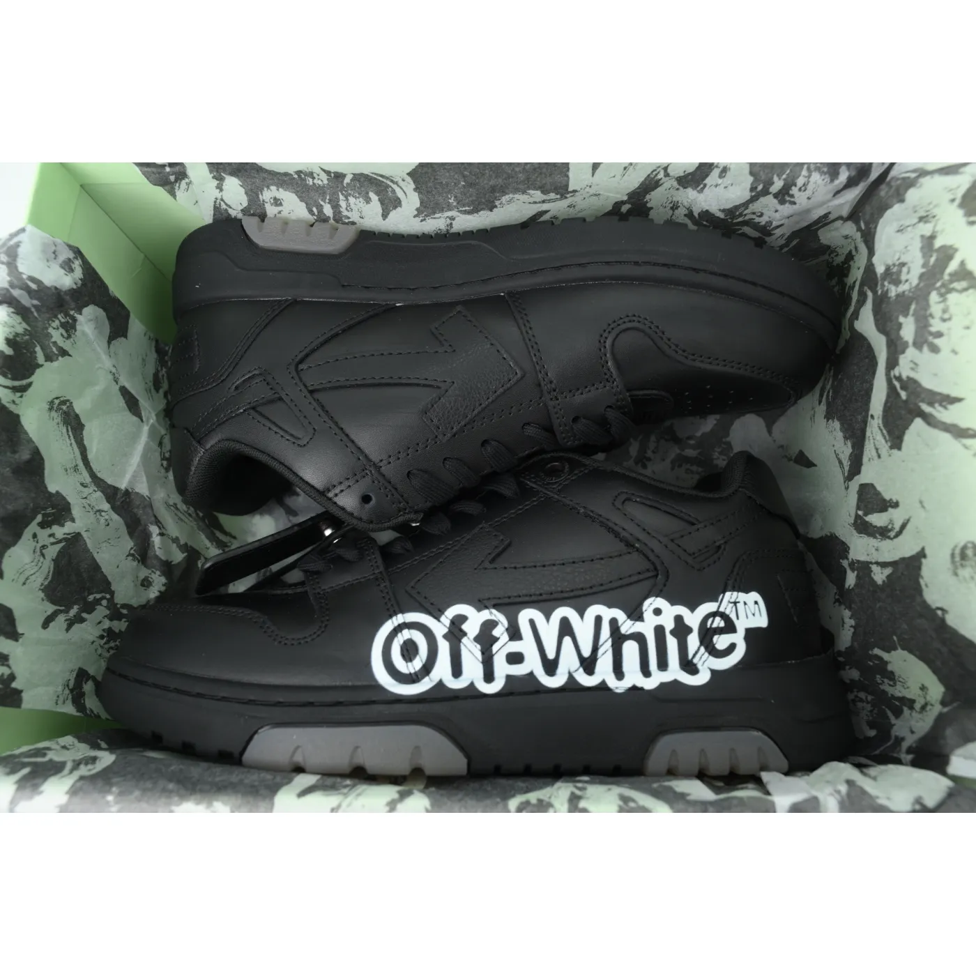 Off-White Out Of Office Black Print OMIA189S 22LEA004 1001