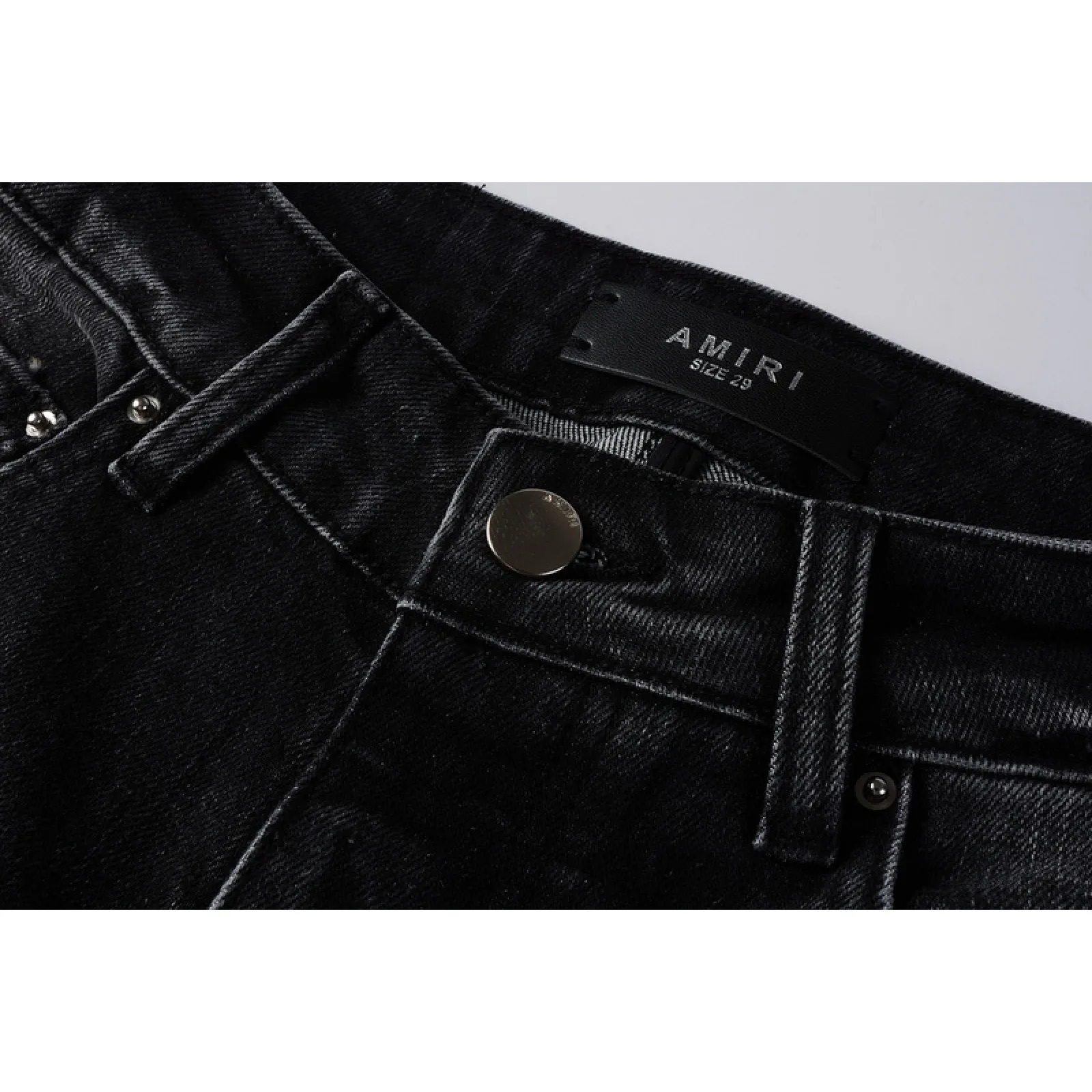 Amiri Jeans 8908