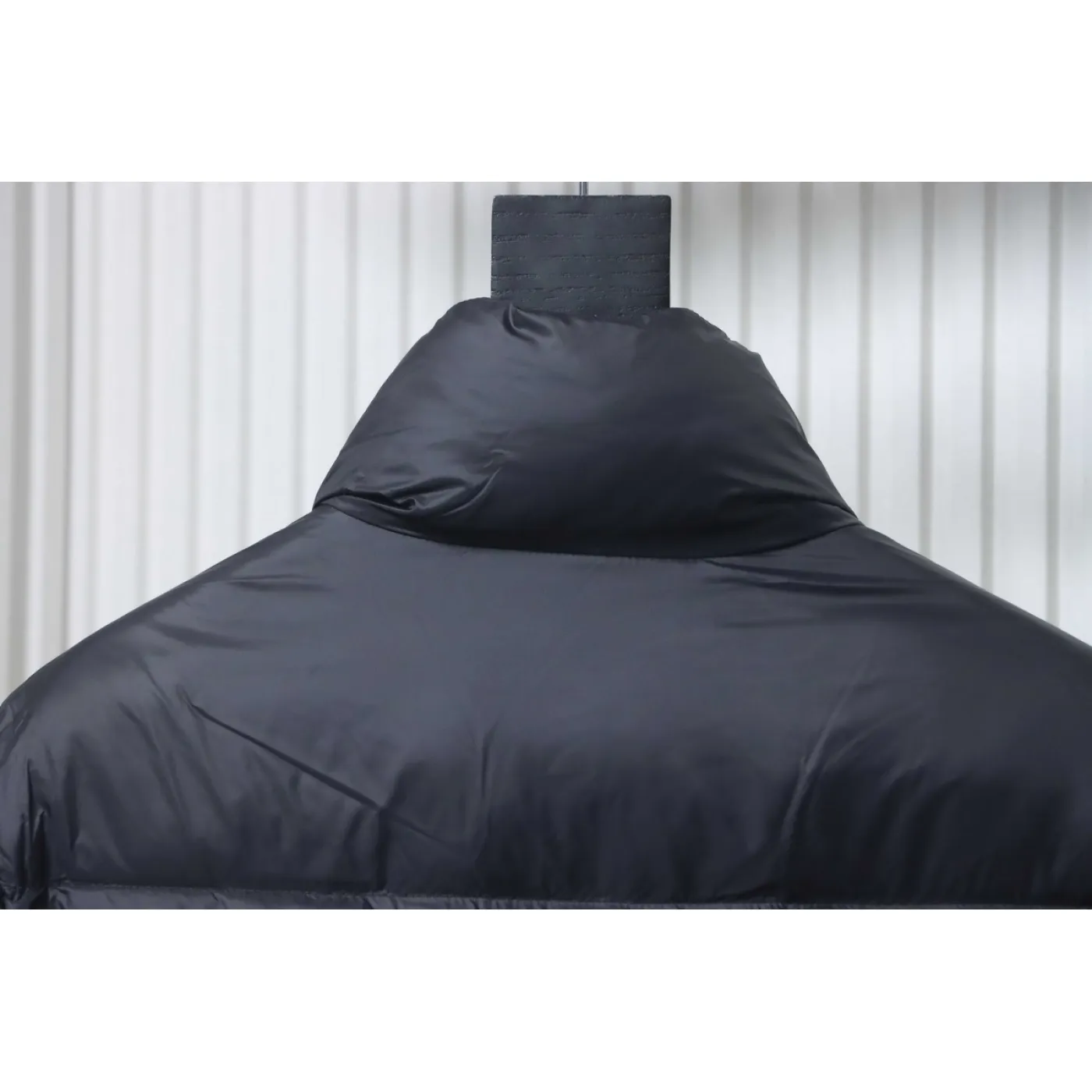 Moncler Logo Patch Zippered Stand-up Collar Black Down Jacket