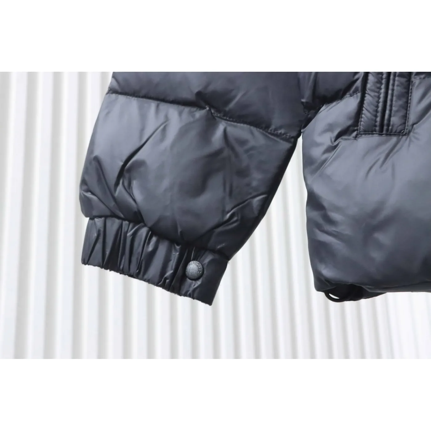 Moncler Logo Patch Zippered Stand-up Collar Black Down Jacket