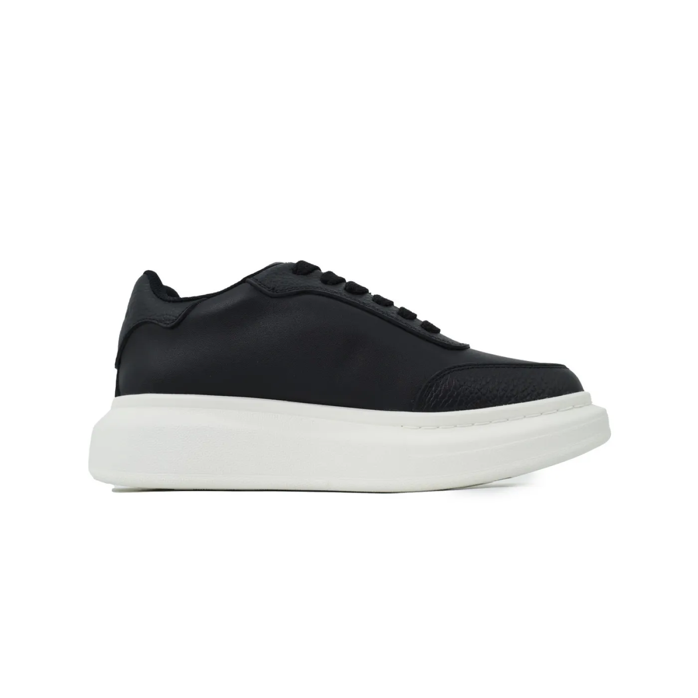 Alexander McQueen Sneaker Black White