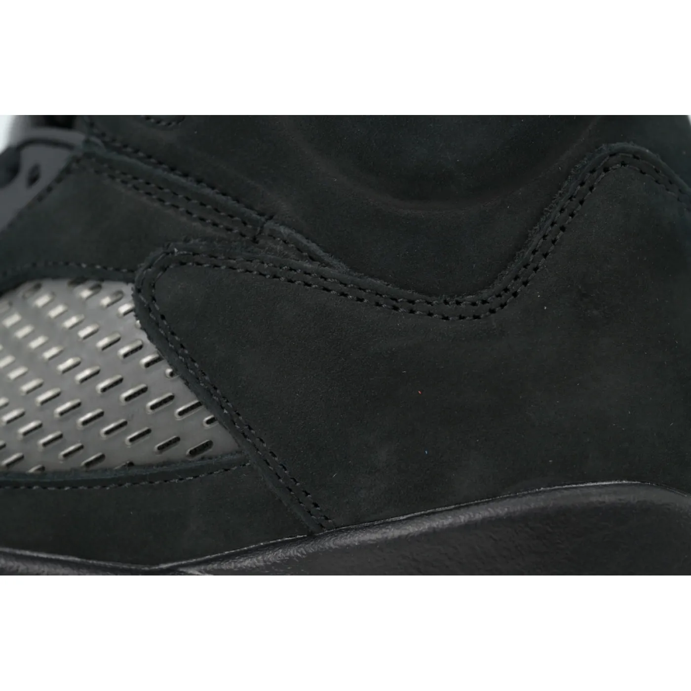 Air Jordan 5 Retro Black Cat FZ2239-001