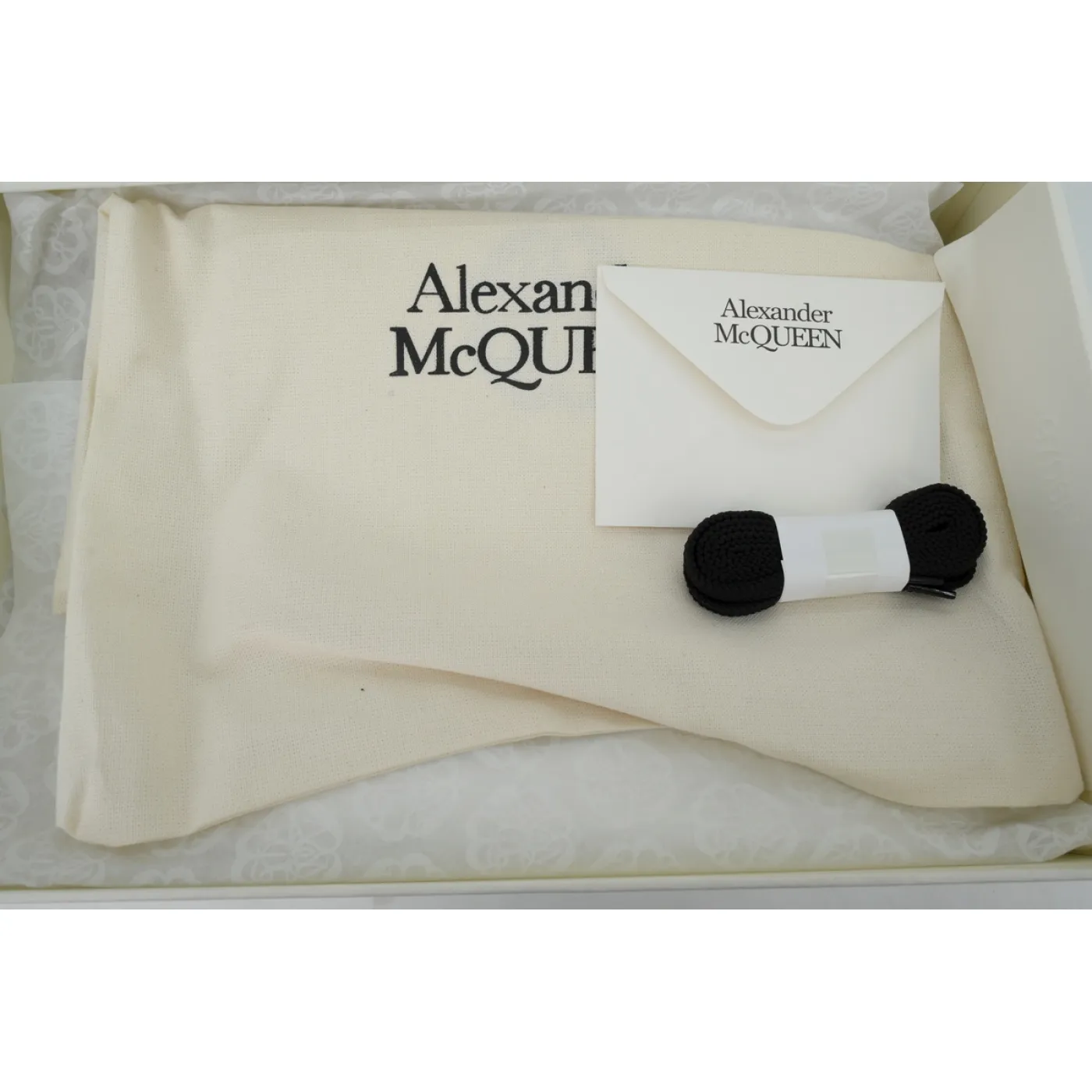 Alexander McQueen Sneaker Black White