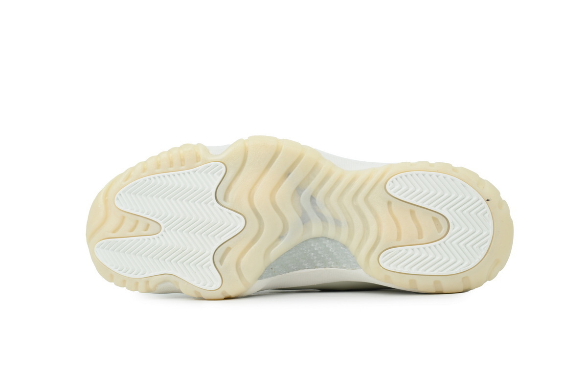 Air Jordan 11 Retro Grand Finale AR0715-110