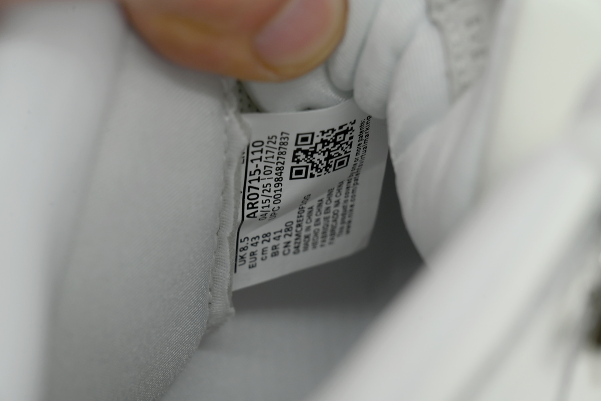 Air Jordan 11 Retro Grand Finale AR0715-110