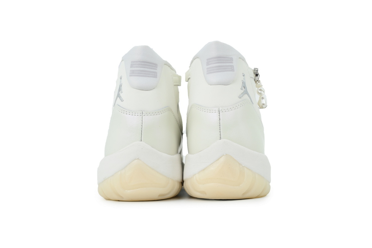 Air Jordan 11 Retro Grand Finale AR0715-110