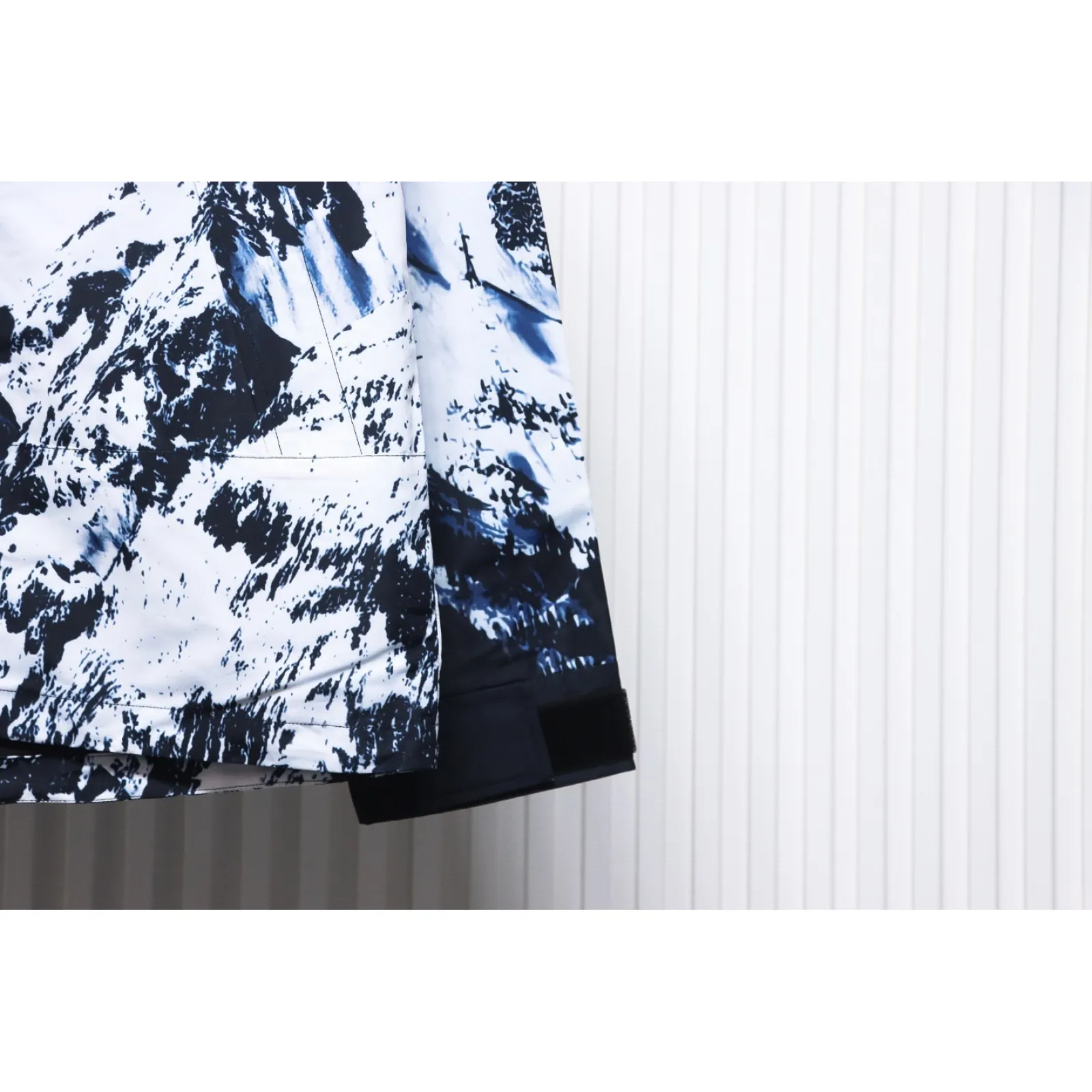 The North Face Mountain Parka Blue White Jacket